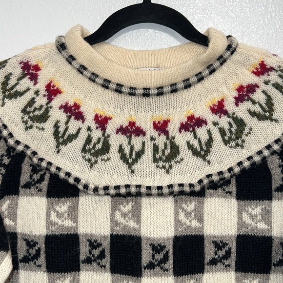 Vintage Checkered Floral Wool Coquette Pullover Sweater - Picture 7 of 10